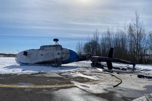 Вертолет Ми-8 попал в аварию в Великолукском районе (ФОТО)