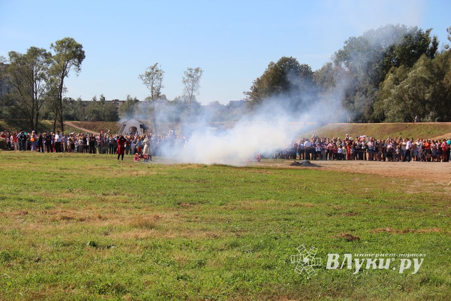 Великолукская Крепость соединила прошлое и настоящее (ФОТО)