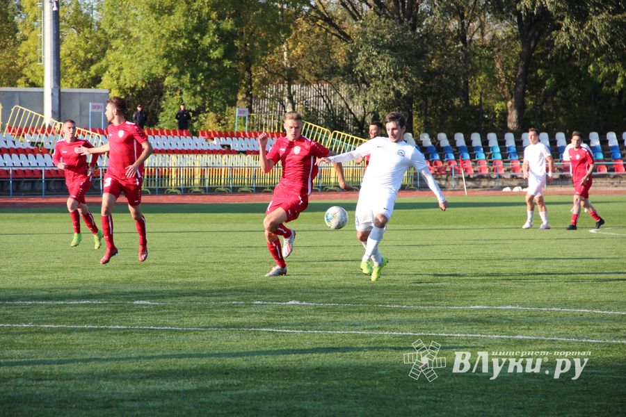 Обидный гол в воротах «Луки-Энергии» (ФОТО)