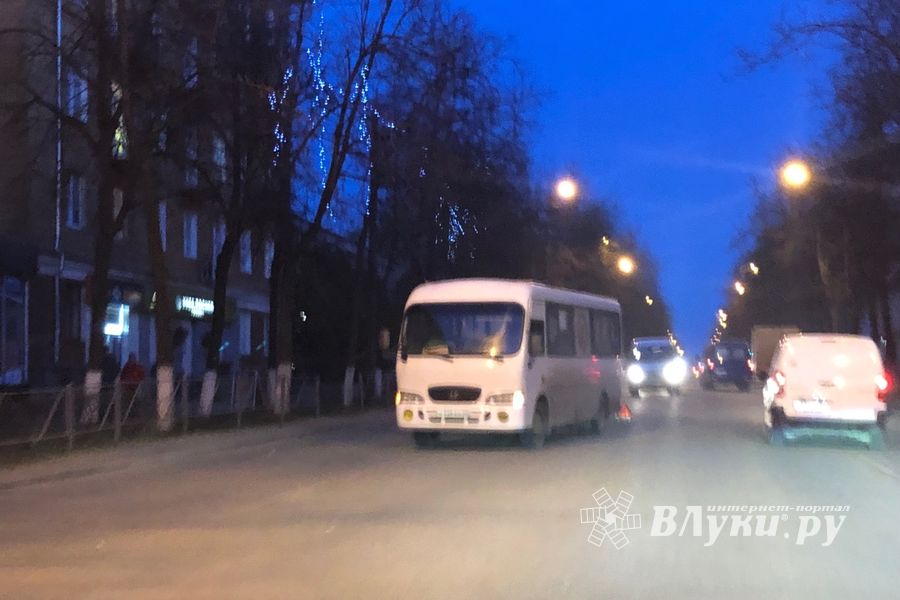 В Великих Луках на Ленина произошо ДТП (ФОТО)