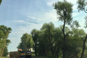 В Великолукском районе продолжается ремонт дорог (ФОТО)