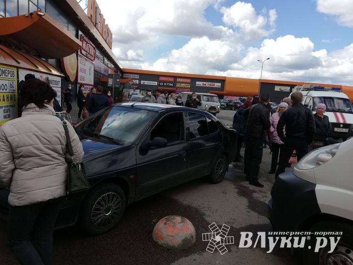 ДТП с пострадавшим в Великих Луках (ФОТО)