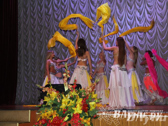 Танцевальный концерт «Восточные краски осени» прошел в музыкальной школе