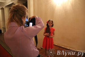 Фотосессия финалисток конкурса «Маленькая красавица Великие Луки 2014»