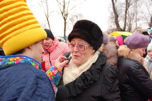 В Великих Луках сожгли Масленицу (фото)