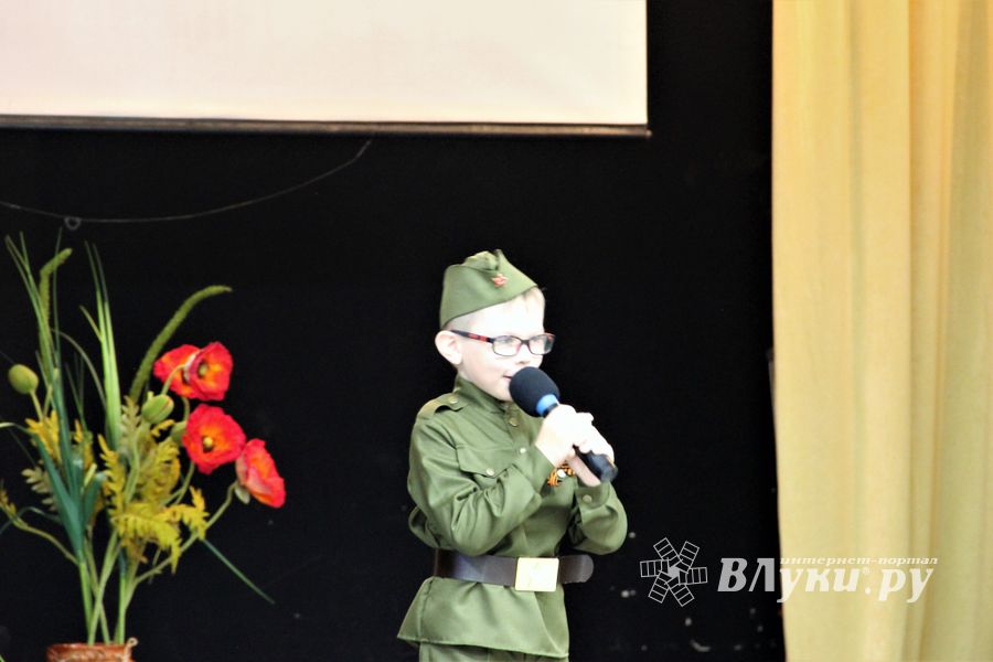 «Был и есть у России вечной прочности вечный запас!» (ФОТО)