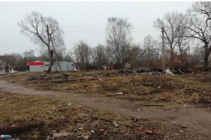 Великолучане жалуются на мусор после сноса бараков (ФОТО)