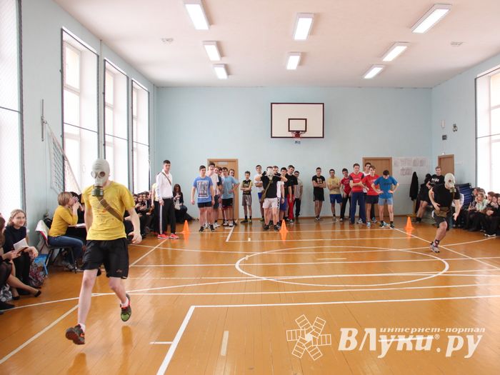 Конкурс «А ну-ка, парни!» прошёл в великолукской гимназии (фото)