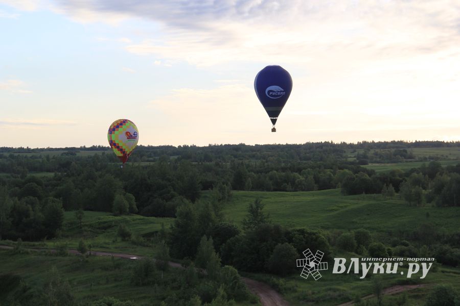 Спортивный полет над Великими Луками (ФОТО)