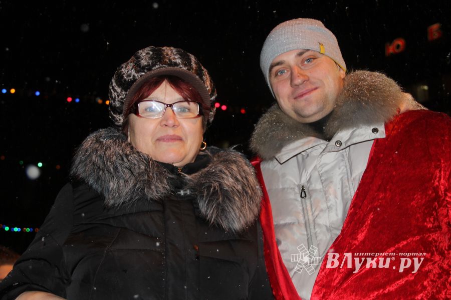 ТК «Первомайский» подарил великолучанам новогоднее волшебство (ФОТО)