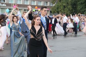 Великолукской «Бригантине» пришлось поплавать под дождём (ФОТО)