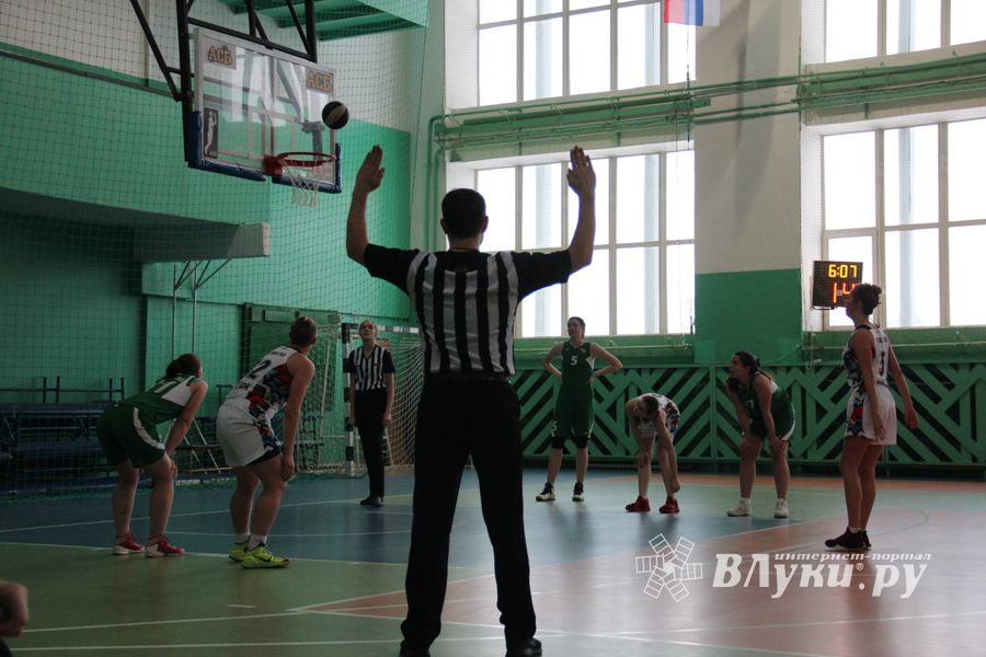 В Великих Луках прошли игры АСБ высшего дивизиона «Северо-Запад» среди женских команд (ФОТО)