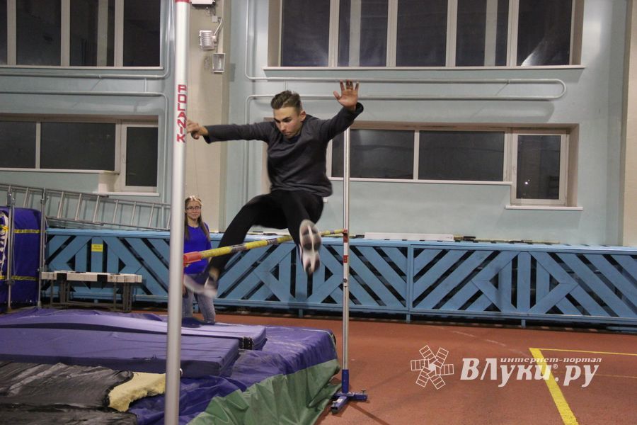 Кто в Великих Луках «быстрее и выше» (ФОТО)