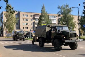 Фотофакт: на улицах города военная техника