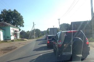 Фотофакт: Утренняя пробка в Великих Луках