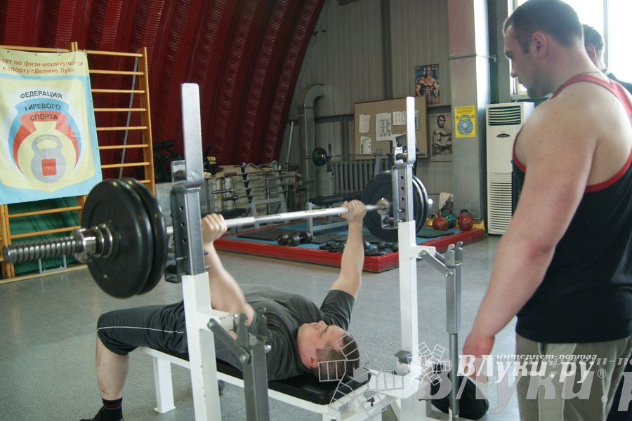 Соревнования по Русскому жиму штанги