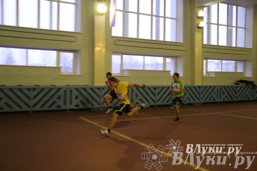 В Великих Луках прошли соревнования по легкой атлетике (фото)