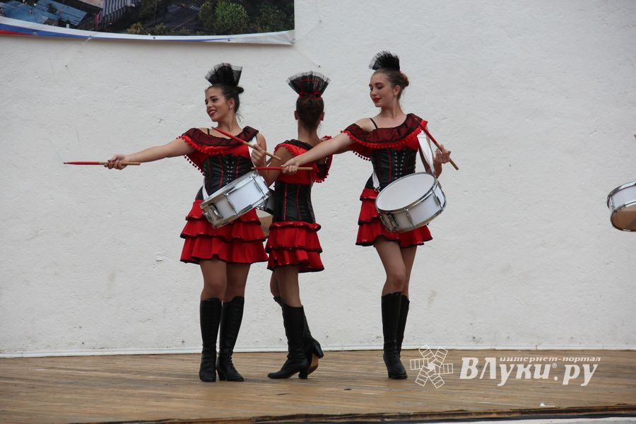 Лучшие мажоретки и барабанщицы награждены (ФОТО)