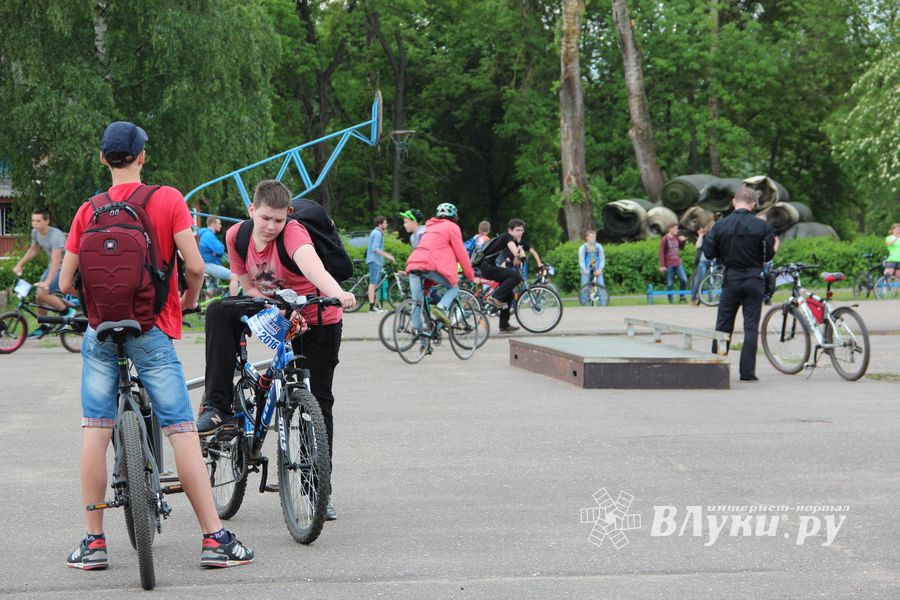 В Великих Луках состоялся «Велопарад» (ФОТО)