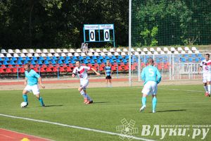В Великих Луках состоялся матч «Луки-Энергия» — «Звезда» (Санкт-Петербург)