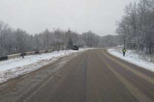 В Великолукском районе фура вылетела на встречу легковушке (ФОТО)