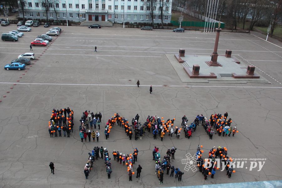 Сегодня над Великими Луками летели шары