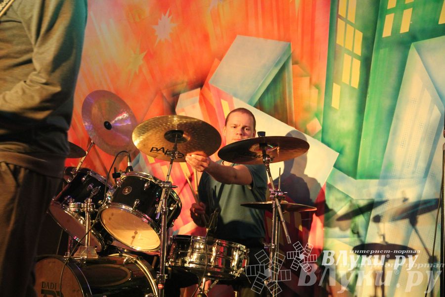 ​Фестиваль живой музыки «Арена фест» прошел в Великих Луках  (фото)