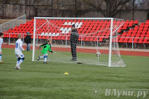 В Великих Луках прошел международный детский турнир по футболу «Наши надежды»