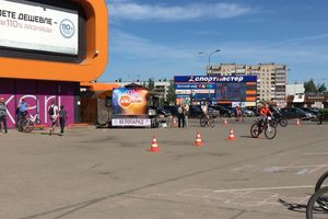 В Великих Луках прошел традиционный велопарад (ФОТО)