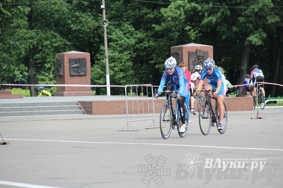 Гонка-критериум по велосипедному спорту