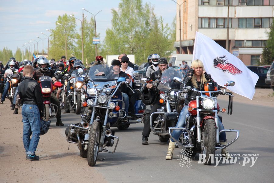 В Великих Луках прошло открытие мотосезона (ФОТО)