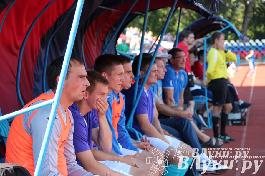 В Великих Луках состоялся матч «Луки-Энергия» — «Звезда» (Санкт-Петербург)