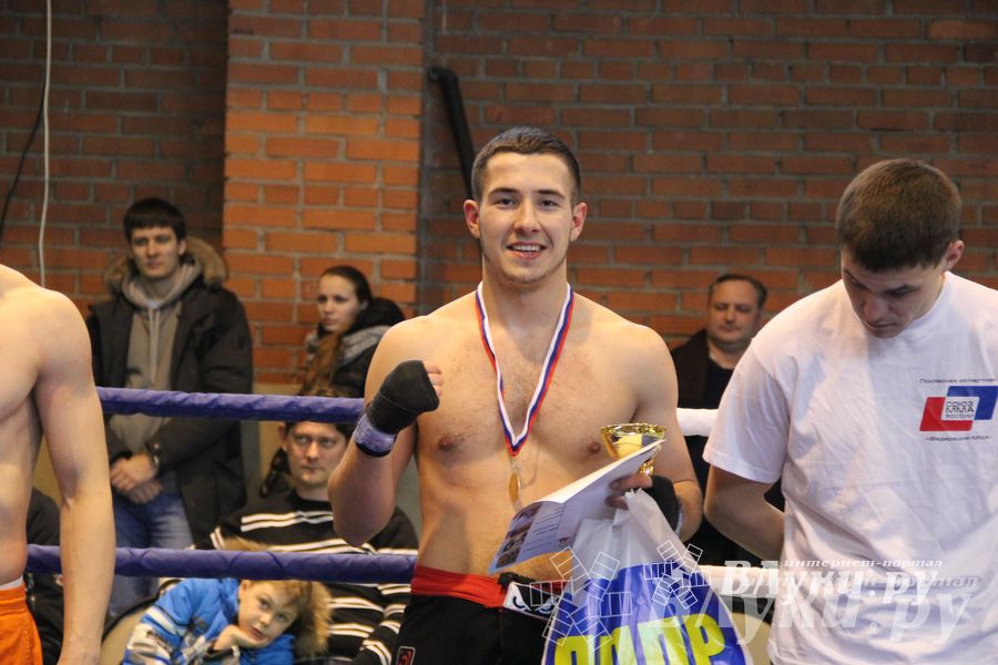 В Великих Луках прошел межрегиональный Открытый Кубок по смешанному боевому единоборству (фото)