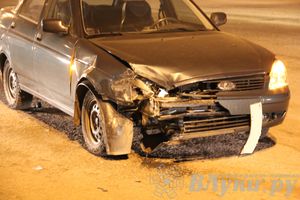 Утреннее ДТП на перекрестке пр-т Гагарина — ул. Дьяконова (ФОТО)