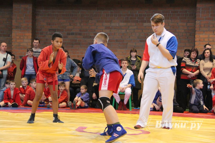 В Великих Луках прошли соревнования, посвященные памяти героев 6-й роты (ФОТО)