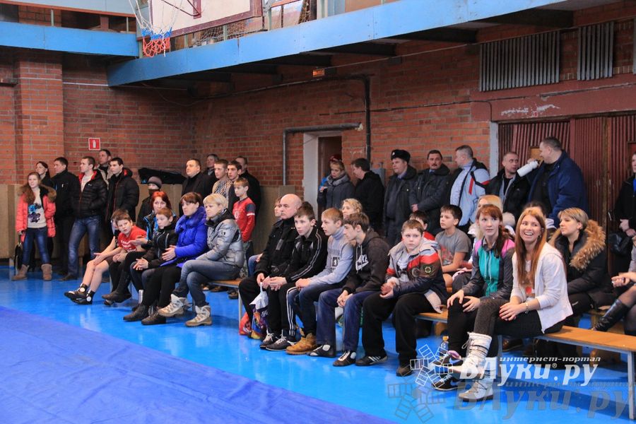 Состоялось Открытое первенство города Великие Луки по борьбе самбо