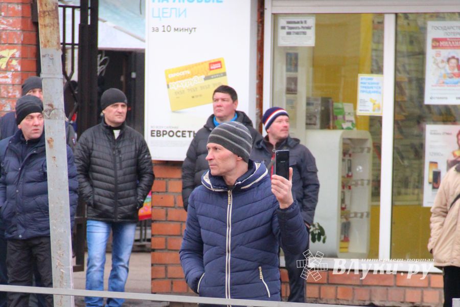 Теперь у всех великолучан есть фото или видео с «Тяжмаш» (ФОТО)