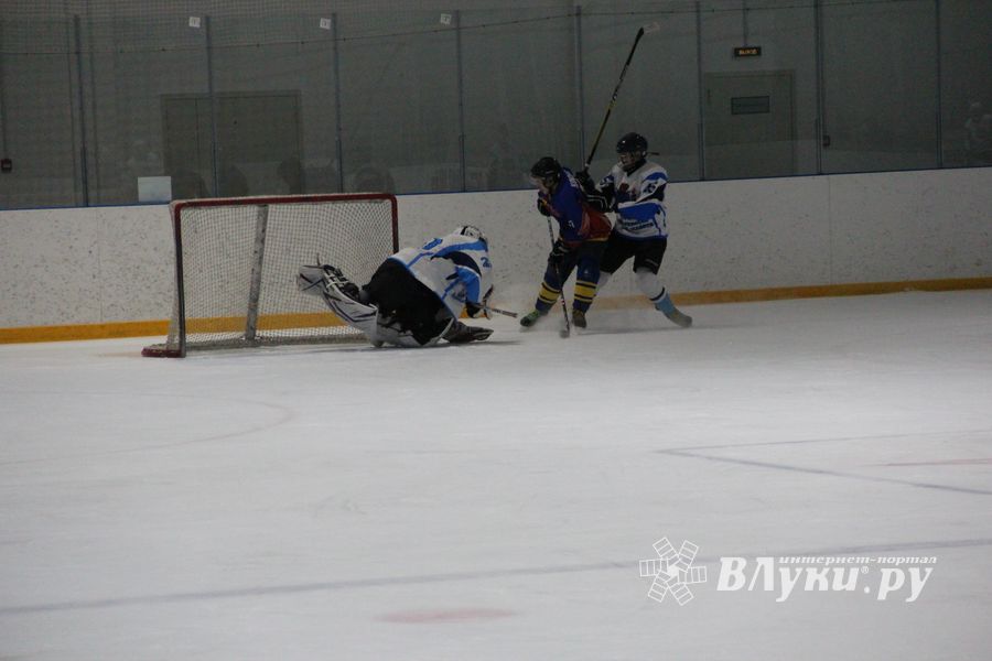 Хоккейная встреча «ЛукиСпорт» — «Барсы» состоялась в «Айсберге» (ФОТО)