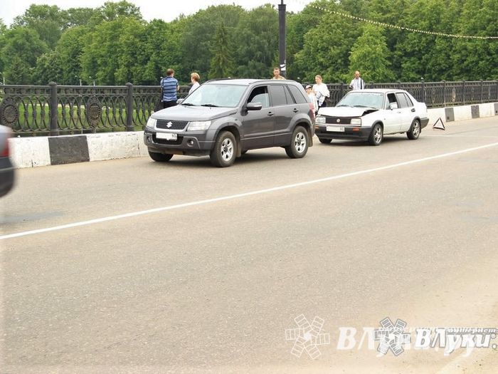 ДТП на центральном мосту (ФОТО)