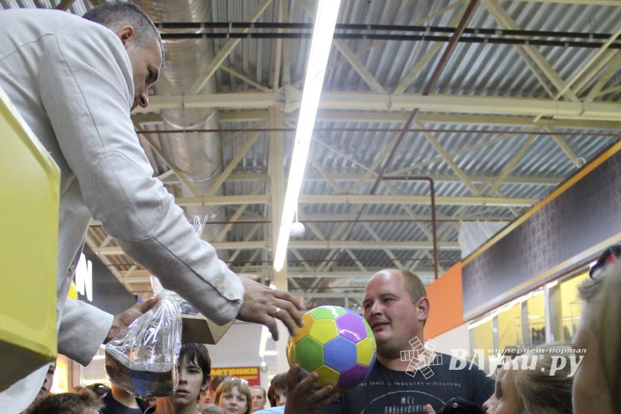 Торговый центр «Апельсин» отметил День рождения