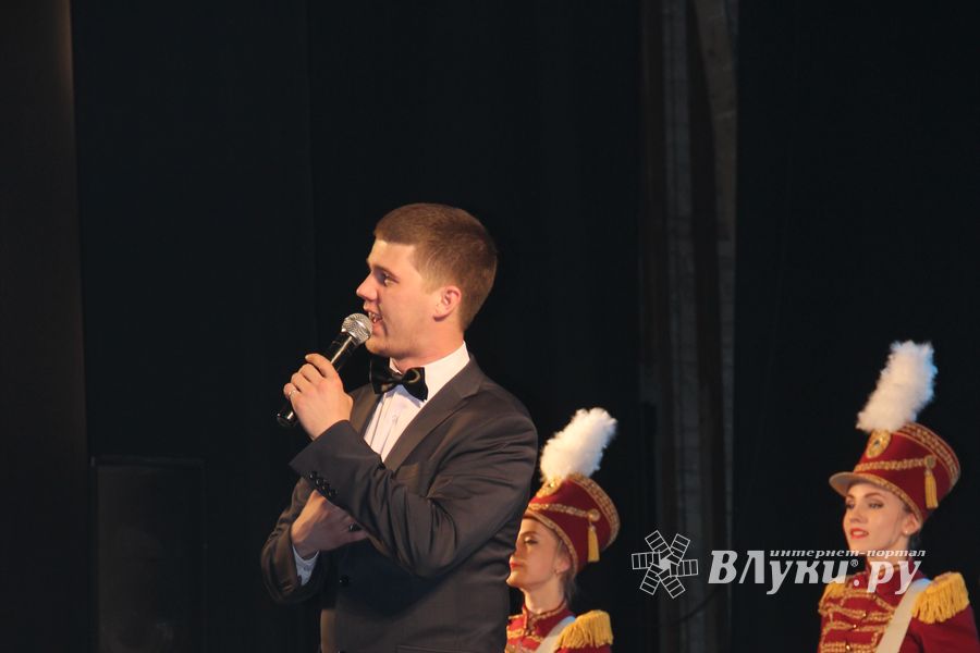 18 мая состоялся юбилейный концерт коллектива мажореток «Золотые погоны» (ФОТО)