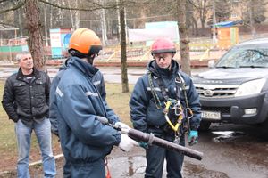 В Великих Луках в Парке культуры и отдыха полным ходом идёт подготовка празднования Масленицы (фото)