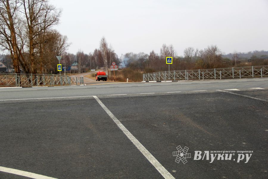 ДТП на трассе М-9: дорожные рабочие и гости из Волгограда (ФОТО)