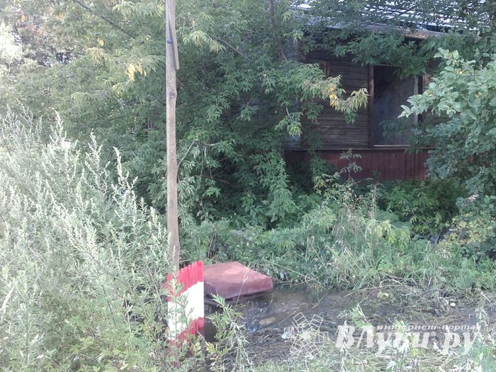 Авария в сетях канализации пока не поддаётся ремонтникам (ФОТО)