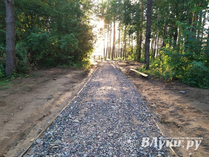 В «Парке без границ» появляются беседки (ФОТО)