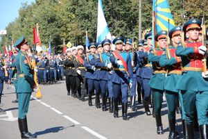Военный парад в Великих Луках, часть II (ФОТО)