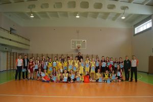 Великолучанки завоевали «серебро» на традиционном турнире по баскетболу (ФОТО)