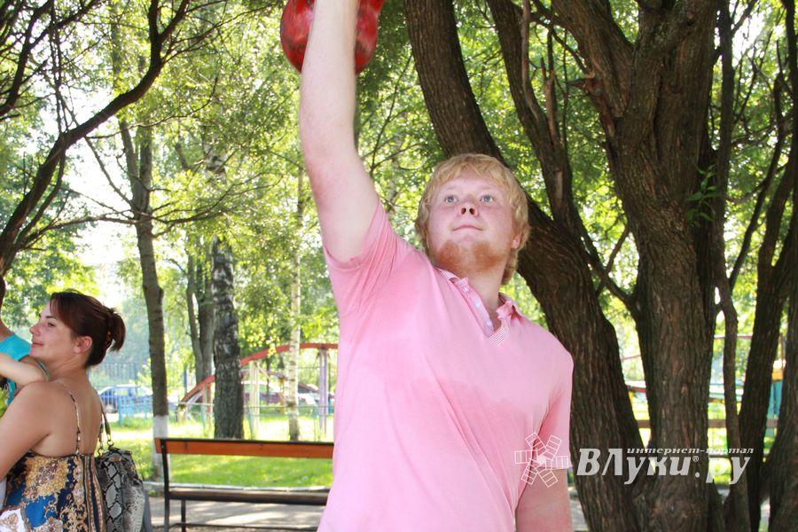 В Великих Луках отметили День физкультурника