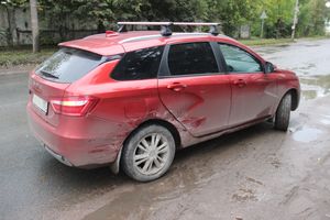 ДТП на перекрёстке улиц Малышева и Матвея Кузьмина (ФОТО)