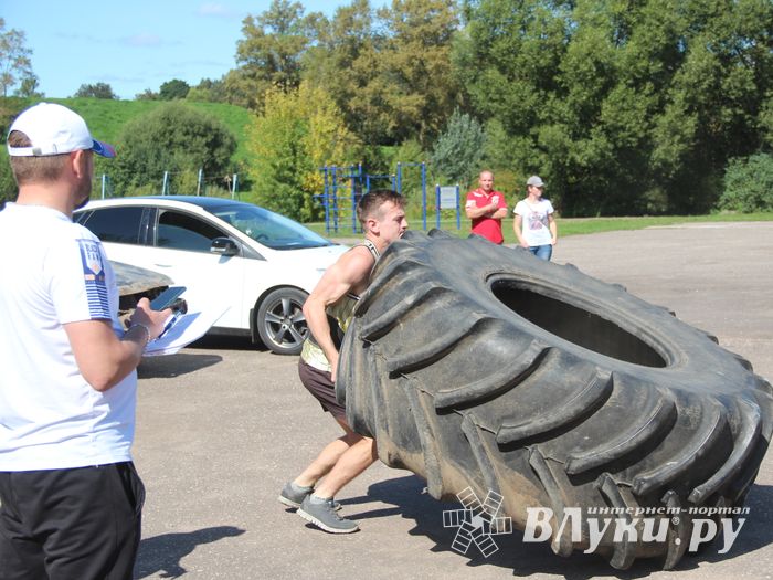 Большой спортивный праздник в Великих Луках (ФОТО)